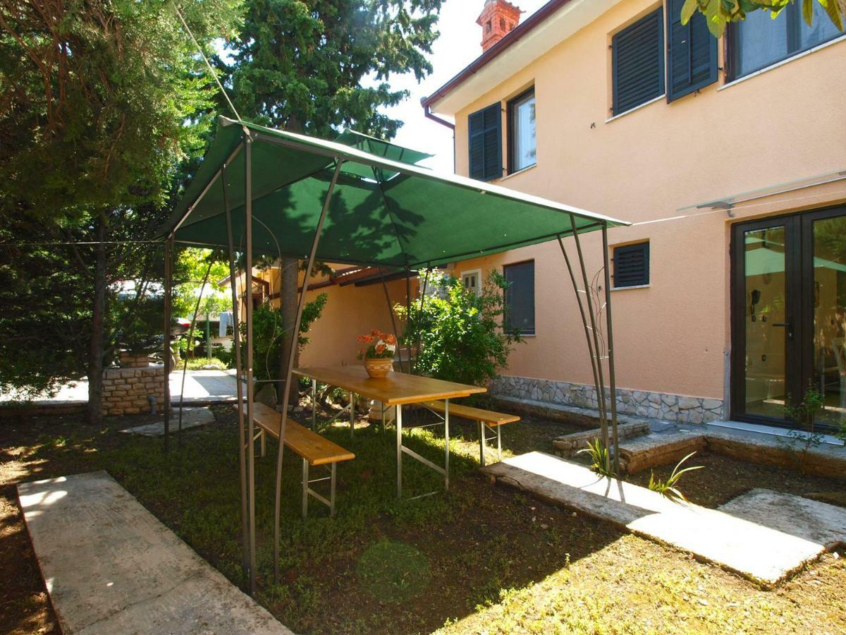 House Puntizela 747 Villa Pula Exterior photo